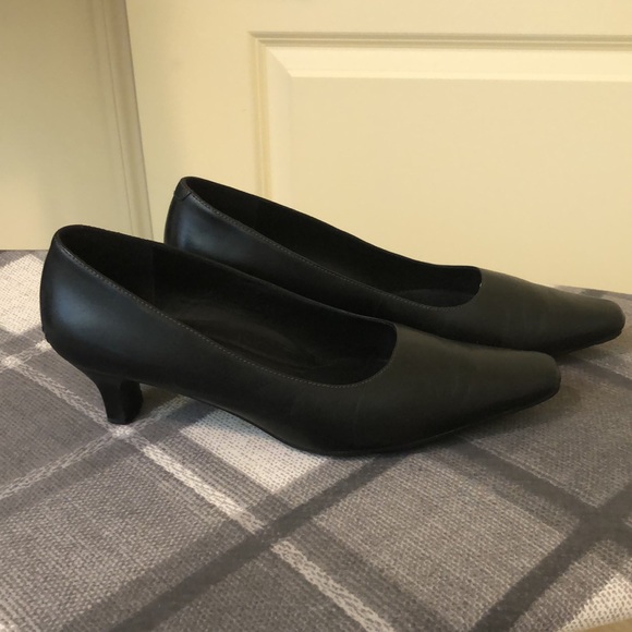 Ecco Shoes - Ecco Black Leather Comfortable Pumps 8M